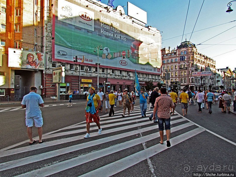 Не привычные картинки знакомого места. Центр Киева на ЕВРО