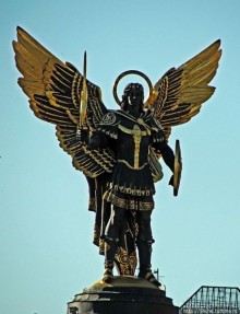 Не привычные картинки знакомого места. Центр Киева на ЕВРО