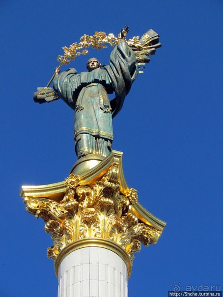 Не привычные картинки знакомого места. Центр Киева на ЕВРО