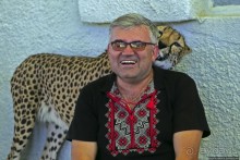 ... и был нещадно вылизан гепардом