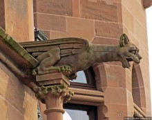 Причудливые водостоки замка Драхенсбург