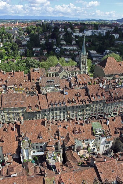 Мне сверху видно все... Красные крыши Старого Берна