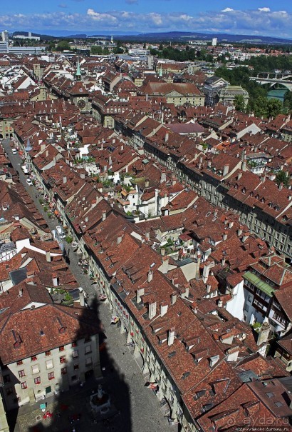 Мне сверху видно все... Красные крыши Старого Берна