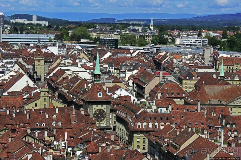 Мне сверху видно все... Красные крыши Старого Берна