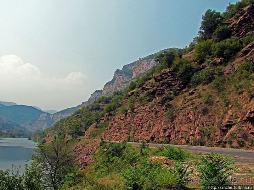 Искырское ущелье — наше вторжение с севера