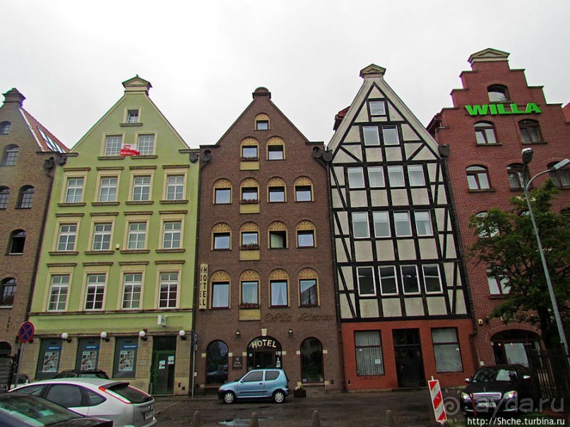 Знакомство с Гданьском. Вечер и такой не летний дождь в июне