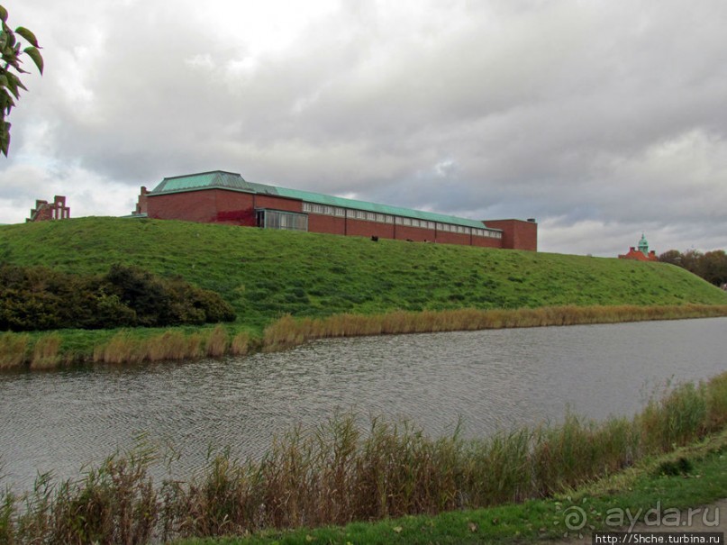 Замок-крепость-музей Мальме Malmohus slot и одноименный парк