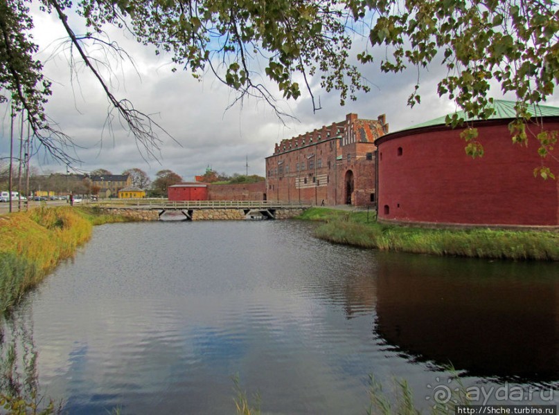 Замок-крепость-музей Мальме Malmohus slot и одноименный парк