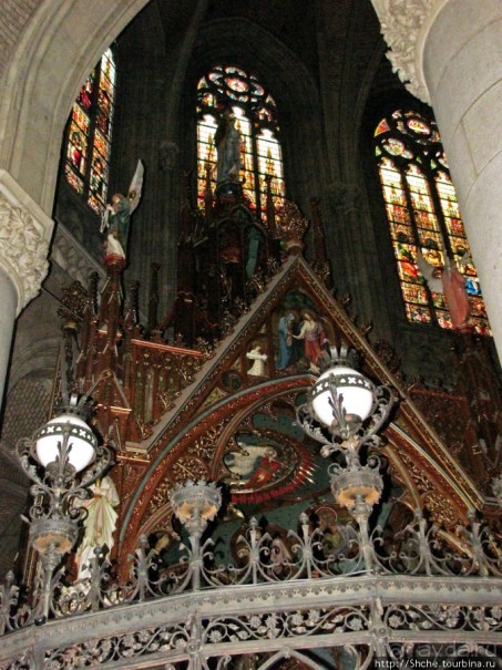 Витражи Нового собора Линца (Maria-Empfängnis-Dom)