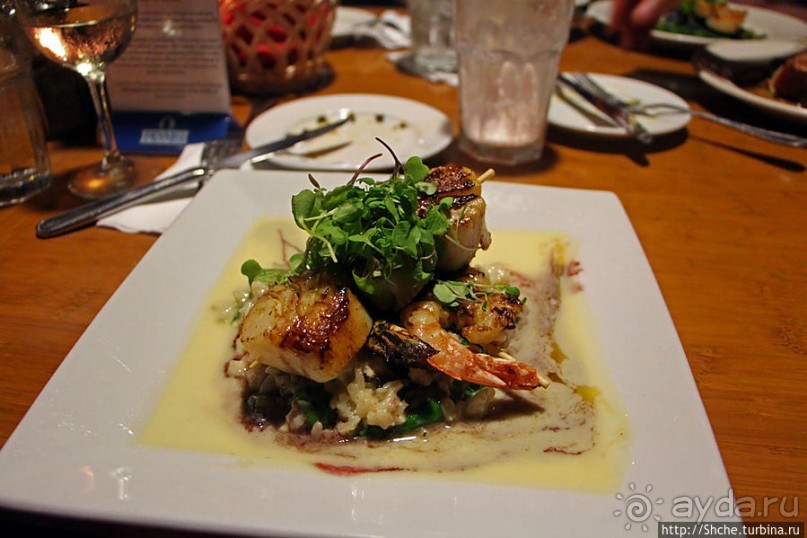 Приятная обстановка и качественная кухня на Вайкики