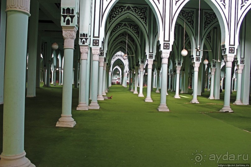 Самая роскошная мечеть в столице Мавритании