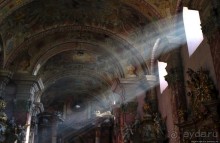 Прожектора... Святого Духа