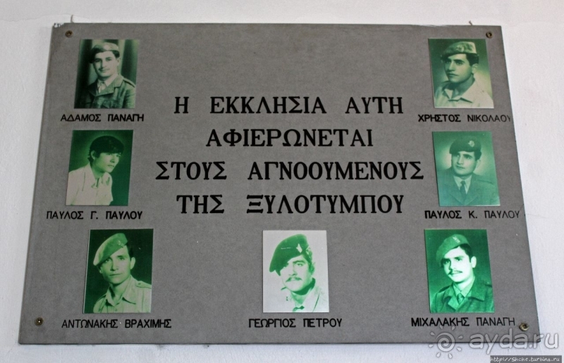 Скромная часовня на берегу Рыбацкой бухты в Декелии