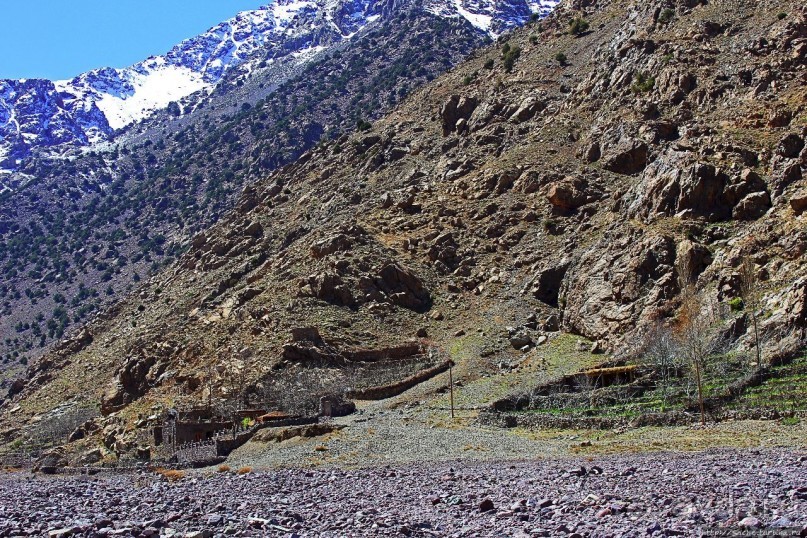 Арем — берберский городок в предгории Высокого Атласа