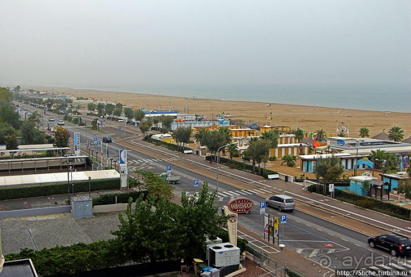 Пляжи тоже умеют грустить... Римини в октябре