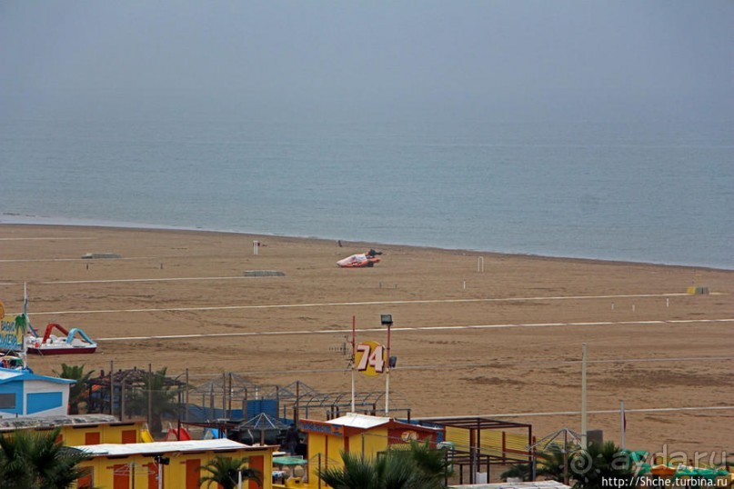 Пляжи тоже умеют грустить... Римини в октябре