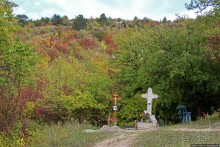 Уж 1000 лет, как приютился на меловой круче над Днестром