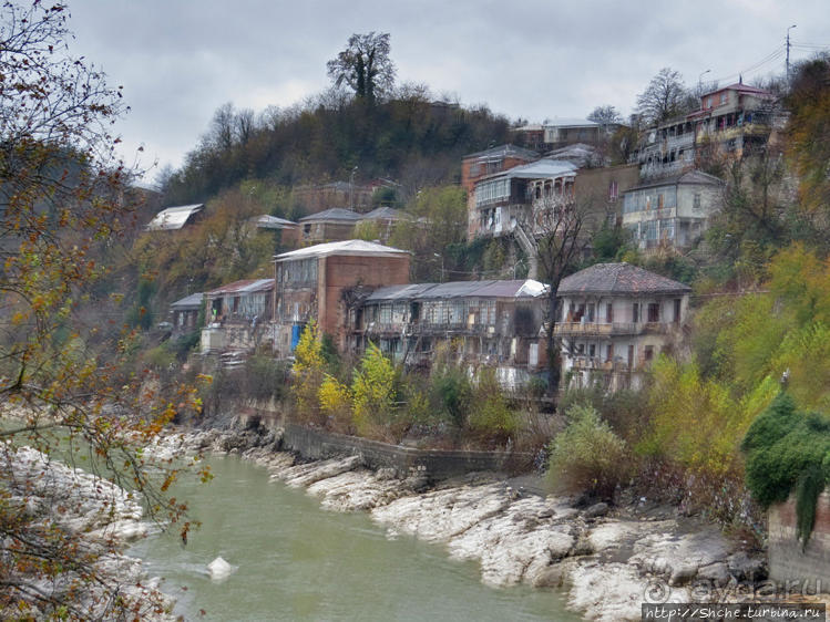 Кутаиси — город на реке Риони