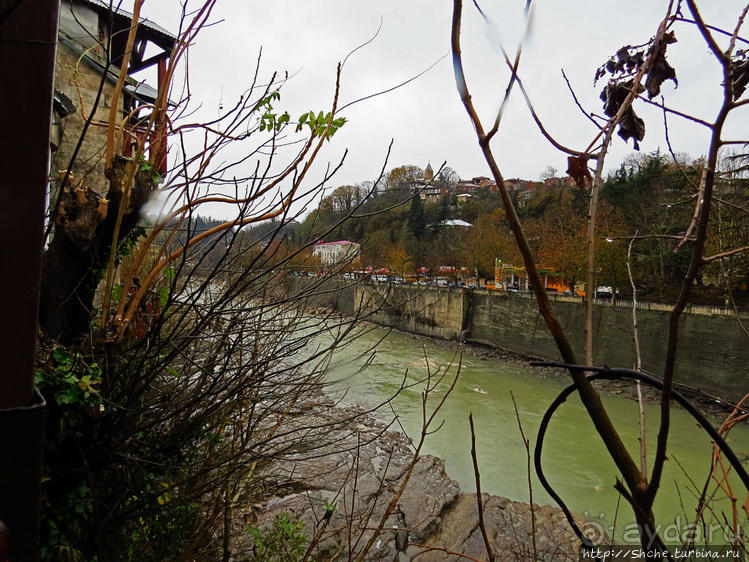 Кутаиси — город на реке Риони