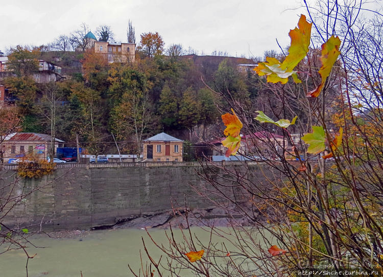 Кутаиси — город на реке Риони