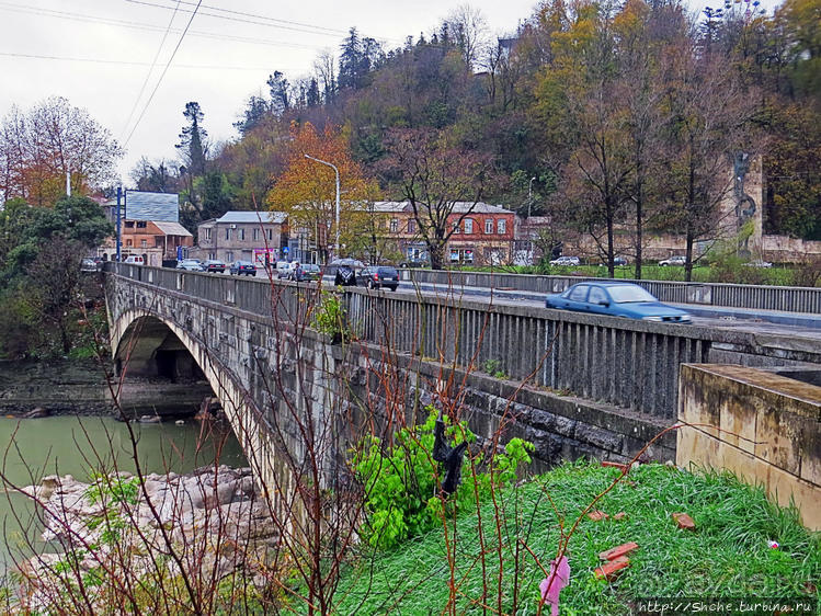 Кутаиси — город на реке Риони