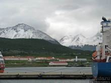 Набережная и порт Ушуайи - ворота в Антарктиду