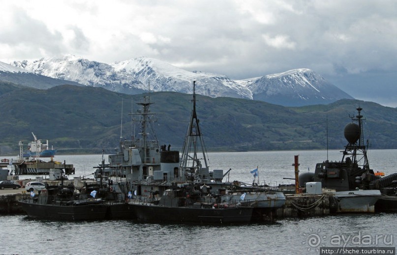 Набережная и порт Ушуайи - ворота в Антарктиду