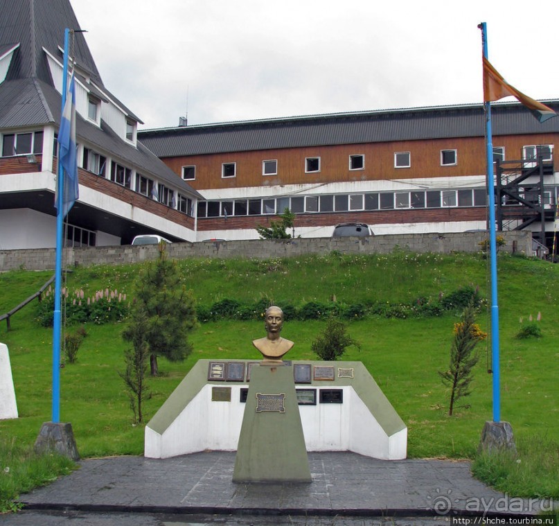 Набережная и порт Ушуайи - ворота в Антарктиду