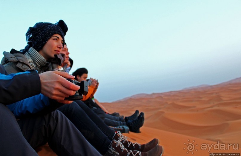 Сахара и я посередине на белом верблюде