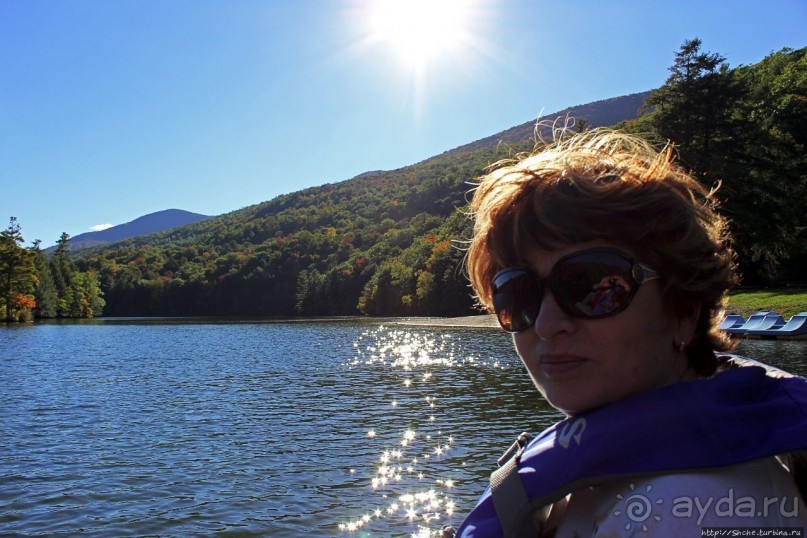 В гостях у Радуги. Изумрудное озеро — название обязывает