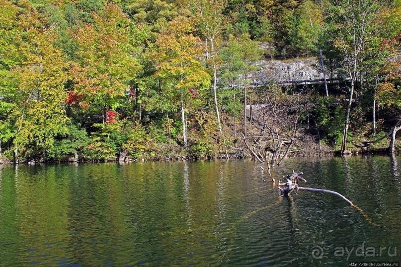 В гостях у Радуги. Изумрудное озеро — название обязывает