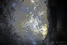 Полые скалы Вьетнама: золотые потолки пещеры Tu Lan