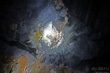 Полые скалы Вьетнама: золотые потолки пещеры Tu Lan