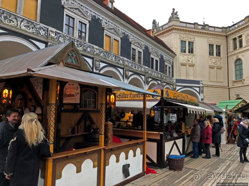 Рождественские метаморфозы. Конюшенный двор в Дрездене