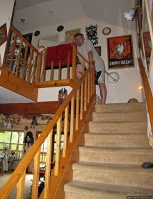 Альбом отзыва "Здесь главное — убрать продукты из авто от медведей"