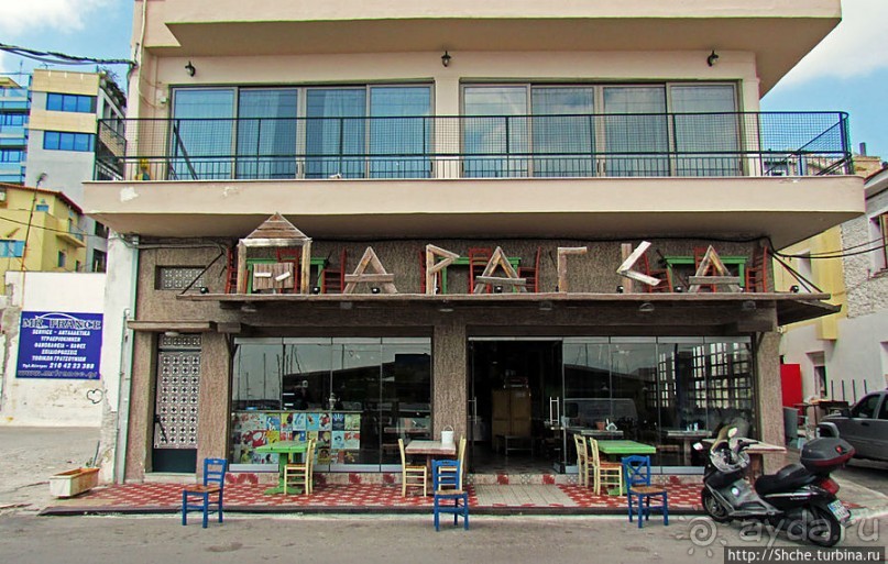 Весь Пирей — от узких улочек до широких проспектов