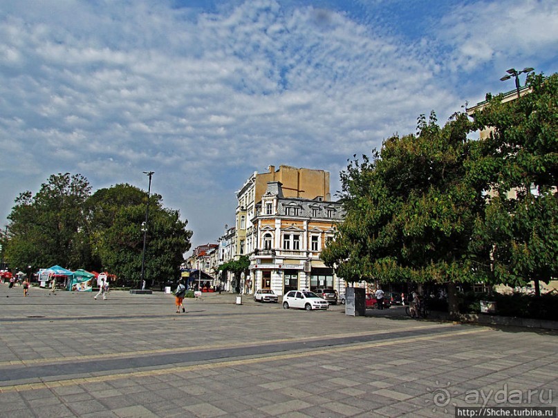 Площадь Свободы в Русе, вероятно, самая красивая в Болгарии
