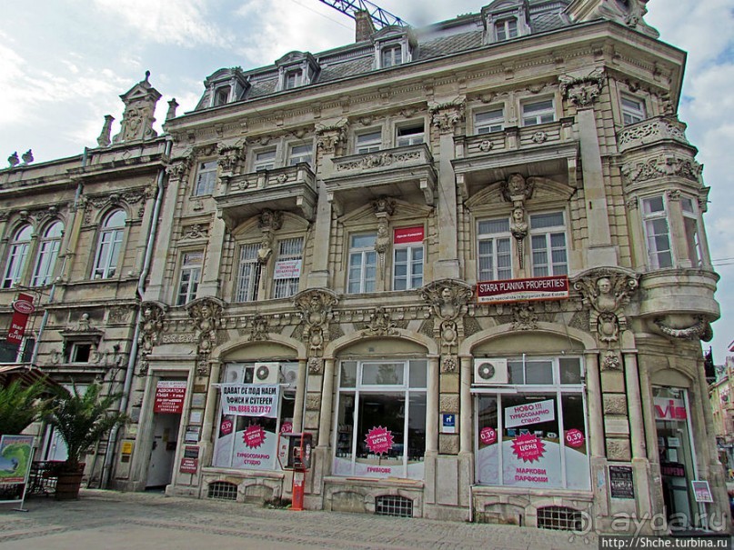 Альбом отзыва "Площадь Свободы в Русе, вероятно, самая красивая в Болгарии"