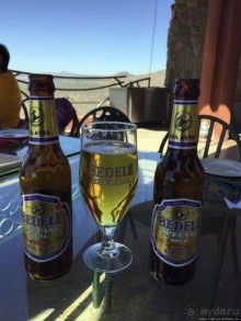 Обед над пропастью с видом на горы