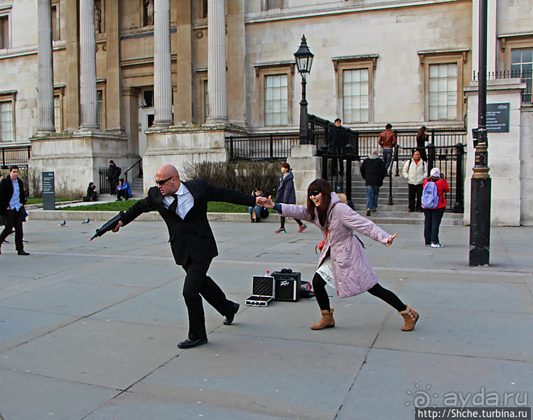 Развлекуха на Трафальгарской площади.