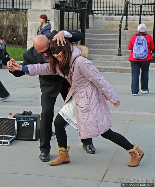 Развлекуха на Трафальгарской площади.