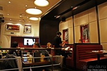 "Культовое" кафе в Барселоне... Мадонна, Шакира и д.р