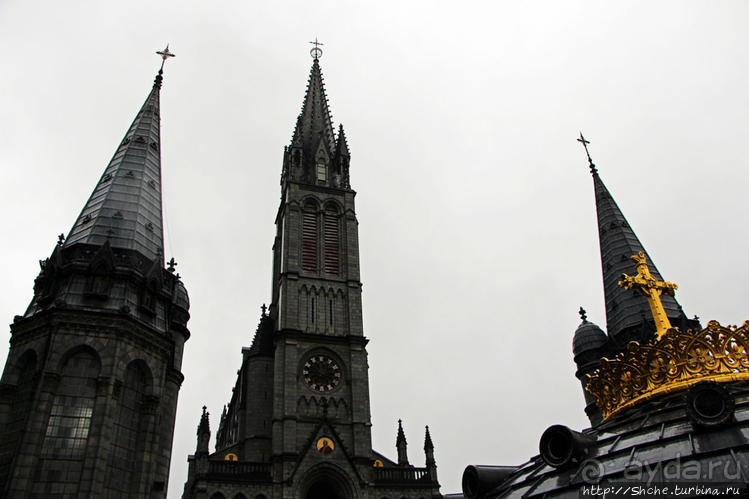 Базилика Непорочного Зачатия в Лурде (верхняя)