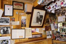 Альбом отзыва ""Антикварный" паб в глубинке Ирландии"