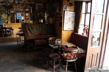 "Антикварный" паб в глубинке Ирландии