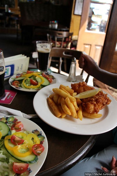 "Антикварный" паб в глубинке Ирландии