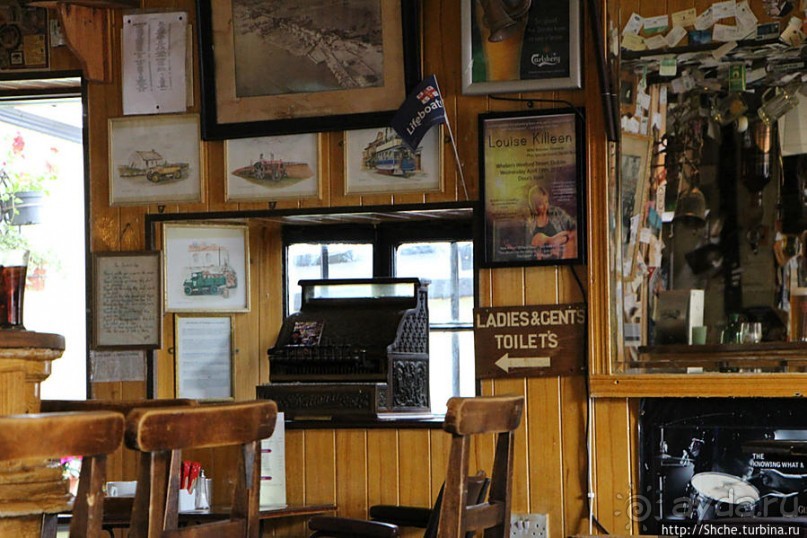 "Антикварный" паб в глубинке Ирландии