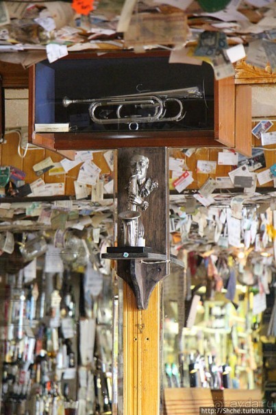 "Антикварный" паб в глубинке Ирландии