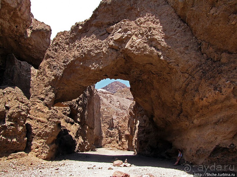 Долина Смерти. Natural Bridge Canyon — русло древней реки