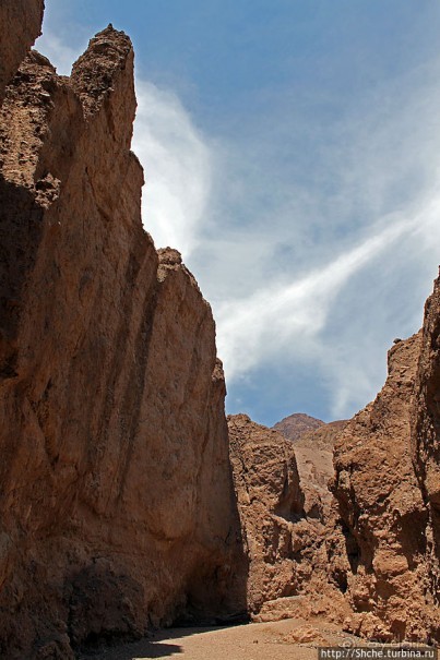 Долина Смерти. Natural Bridge Canyon — русло древней реки